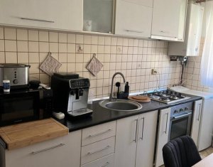 Apartament 3 camere, situat in Floresti, zona Florilor
