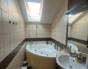 Apartament 3 camere, situat in Floresti, zona Florilor