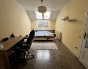 Apartament 3 camere, situat in Floresti, zona Florilor