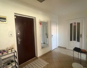 Apartament 3 camere, situat in Floresti, zona Florilor
