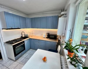 Apartament cu panorama superba asupra orașului foarte luminos