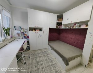 Appartement 3 chambres à vendre dans Floresti