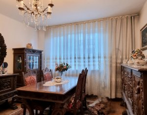 Apartament la etaj intermediar Piata Mihai Viteazu