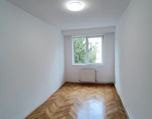 Apartament cu 4 camere de vanzare in cartierul Gheorgheni, Aleea Baisoara