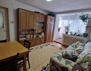 Apartament cu 3 camere cartier Plopilor Vechi