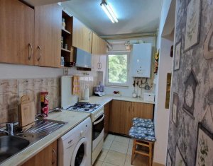 Apartament cu 3 camere cartier Plopilor Vechi