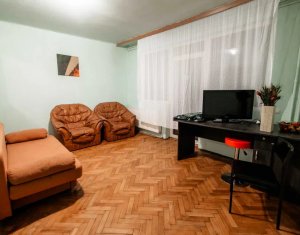 Apartament 2 camere decomandate, zona centrala