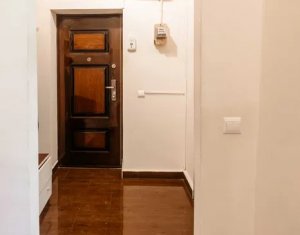 Apartament 2 camere decomandate, zona centrala