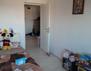 Apartament situat in Manastur, la etaj intermediar