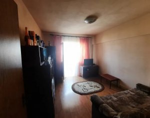 Apartament 3 camere, 63 mp, balcon, cartier Zorilor