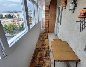 Apartament 3 camere, 63 mp, balcon, cartier Zorilor