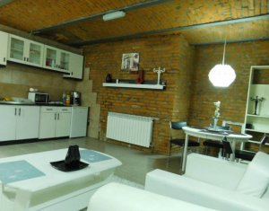 Vanzare apartament cu 2 camere, central, zona strazii Napoca