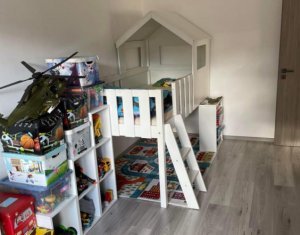 Apartament 2 camere decomandate Floresti cu balcon si parcare 