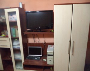 Vindem apartament cu terasa, 2 camere, etaj intermediar, strada Porii, Floresti