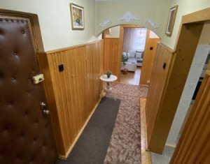 Appartement 4 chambres à vendre dans Cluj-napoca, zone Marasti