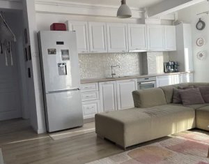 Apartament 3 camere Floresti cu balcon si parcare 
