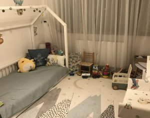 Apartament 3 camere Floresti cu balcon si parcare 