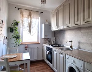 Apartament la etaj intermediar, in bloc nou, zona Alverna