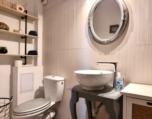Apartament la etaj intermediar, in bloc nou, zona Alverna
