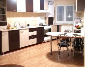 Sale apartment 4 rooms in Cluj-napoca, zone Manastur