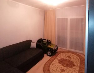 Appartement 4 chambres à vendre dans Cluj-napoca, zone Manastur