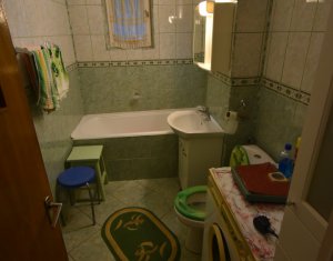 Apartament cu 3 camere et.1  zona Plopilor la 3 statii de Centru Cluj