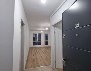 Apartment 3 rooms for sale in Floresti