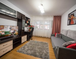 Apartment 3 rooms for sale in Cluj-napoca, zone Intre Lacuri