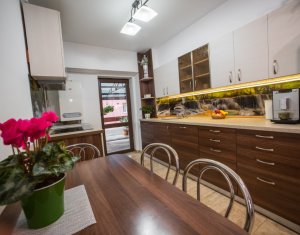 Apartament 3 camere decomandat | 65mp + terasa 48mp | Intre Lacuri, zona Dunarii