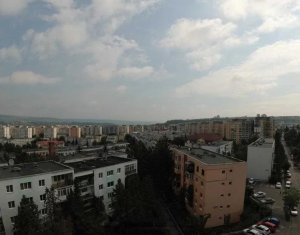 Vanzare apartament cu 3 camere decomandat Manastur, et intermediar