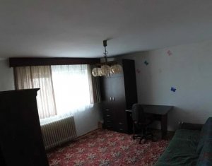 Vanzare apartament cu 3 camere decomandat Manastur, et intermediar