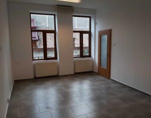 Vanzare apartament 3 camere in Cluj-napoca, zona Centru