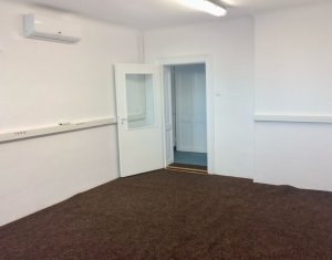 Appartement 5 chambres à vendre dans Cluj-napoca, zone Centru