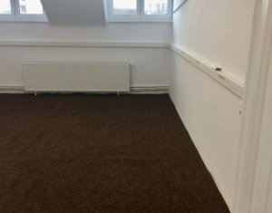 Appartement 5 chambres à vendre dans Cluj-napoca, zone Centru