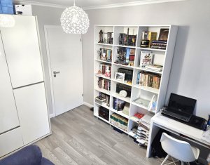 Apartament la etaj intermediar, zona Bucuresti 