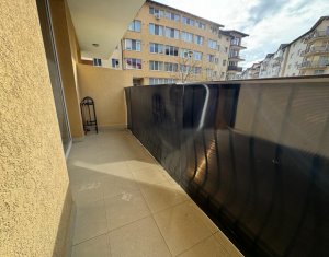 Lakás 4 szobák eladó on Floresti
