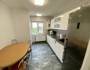 Apartament 3 camere decomandate, Intre Lacuri