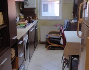 Apartment 2 rooms for sale in Floresti