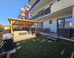 Apartament cu doua camere si gradina in Buna Ziua