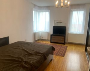 Apartament in vila, 3 camere, 60 mp utili, zona Campului