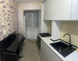 Sale apartment 2 rooms in Cluj-napoca, zone Manastur