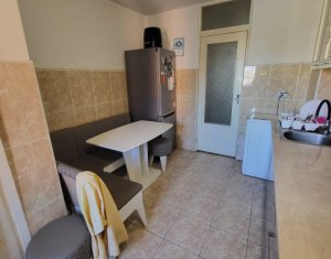 Apartament, 3 camere decomandate, 2/4 , Gheorgheni, Titulescu