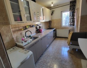 Apartament, 3 camere decomandate, 2/4 , Gheorgheni, Titulescu