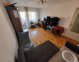 Apartament, 3 camere decomandate, 2/4 , Gheorgheni, Titulescu