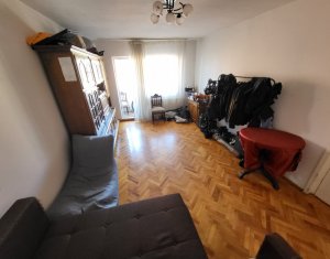 Apartament, 3 camere decomandate, 2/4 , Gheorgheni, Titulescu