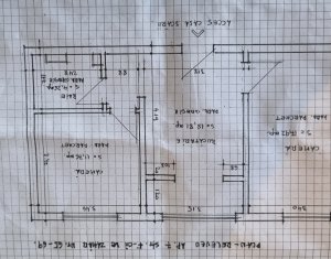 Apartament cu 2 camerei decomandate, la etaj intermediar