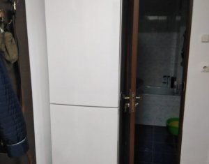 Apartament 2 camere, zona BIG, etaj intermediar, decomandat !