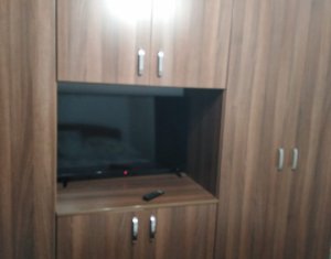 Apartament 2 camere, zona BIG, etaj intermediar, decomandat !