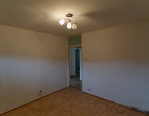 Appartement 3 chambres à vendre dans Dej, zone Centru