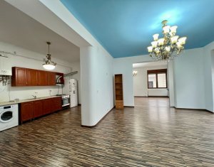 Pozitie excelenta, apartament 4 camere, ultracentral, Piata Muzeului